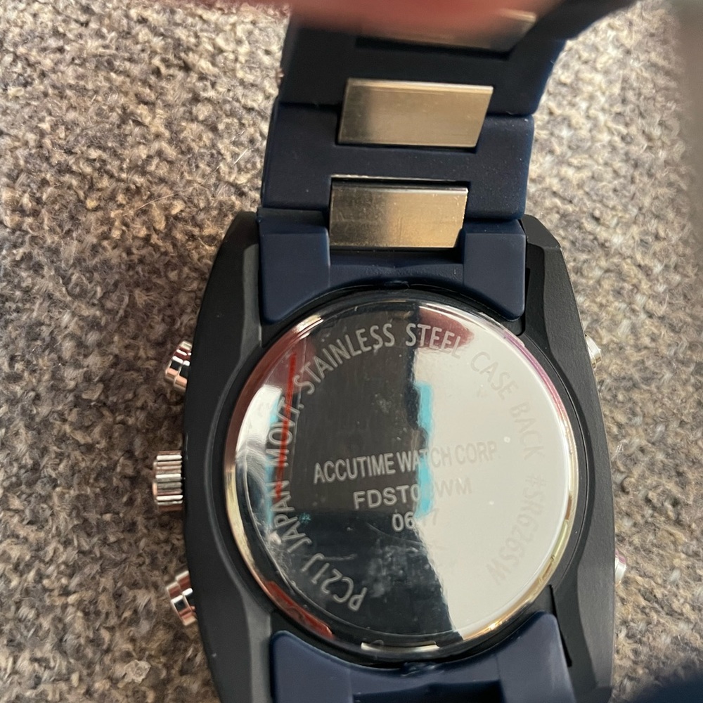 Accutime Watch Corp. Men’s Watch - Picture 3 of 4